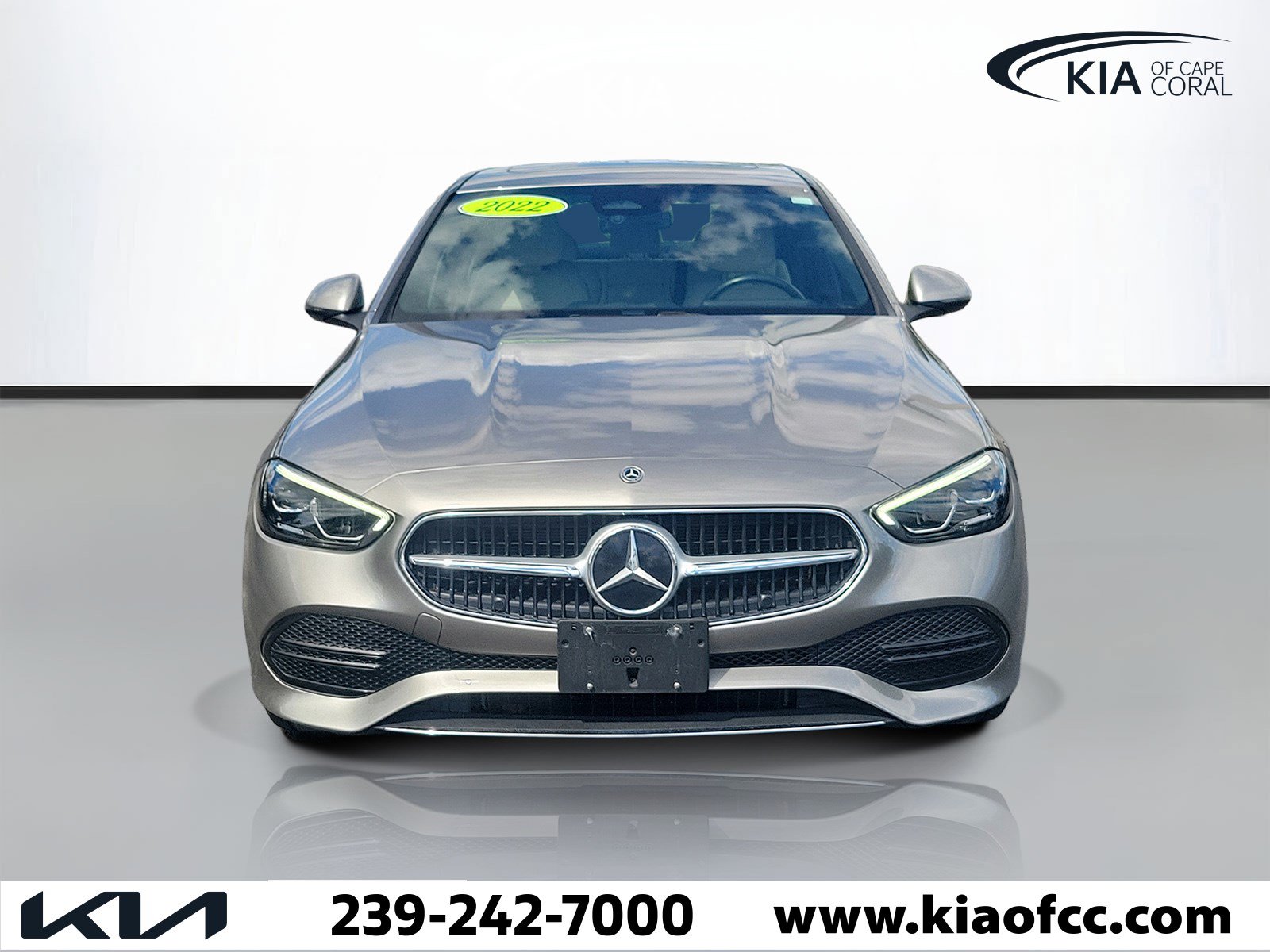 Used 2022 Mercedes-Benz C 300 4MATIC Sedan image 2