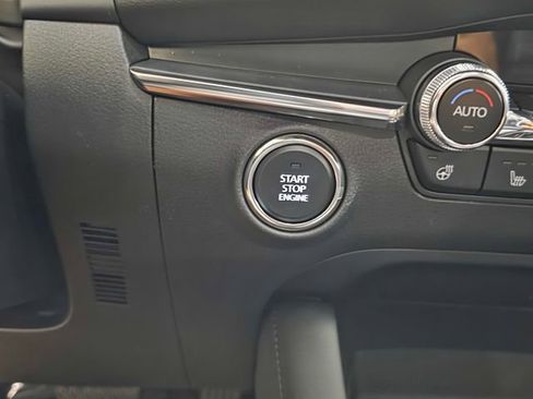 New 2026 MAZDA MAZDA3 Hatchback w/Premium Plus Pkg image 20