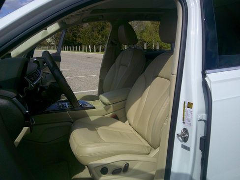 Used 2019 Audi Q7 3.0T Premium Plus w/ Premium Plus Package image 85