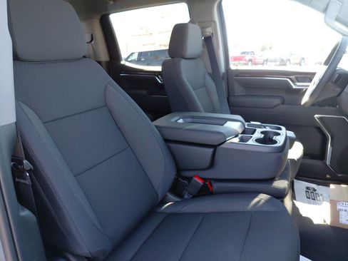 New 2026 GMC Sierra 1500 SLE w/ X31 Off-Road Package image 35