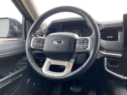 Used 2024 Ford Expedition XLT AWD/4WD image 30
