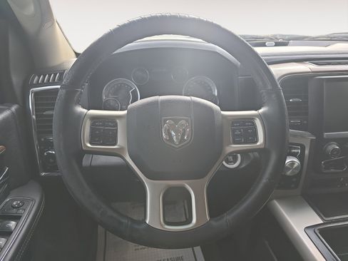 Used 2015 RAM 1500 Laramie w/ Convenience Group image 12