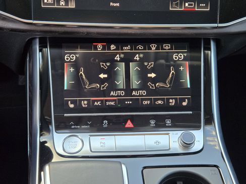 Used 2020 Audi Q7 3.0T Prestige w/ Prestige Package image 21