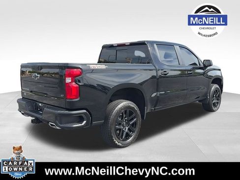 Used 2024 Chevrolet Silverado 1500 LT Trail Boss w/ Convenience Package II AWD/4WD image 8