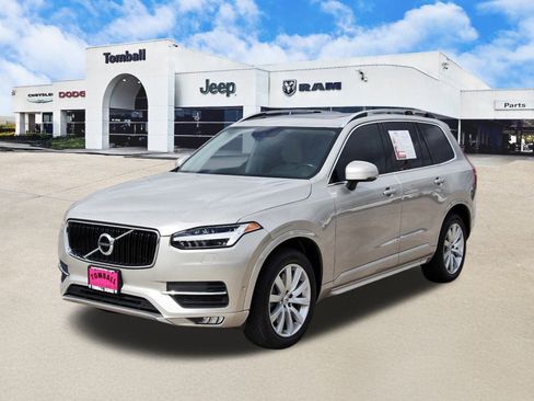 Used 2016 Volvo XC90 T6 Momentum w/ Momentum Plus Package image 3