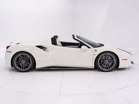 Used 2018 Ferrari 488 Spider RWD image 6