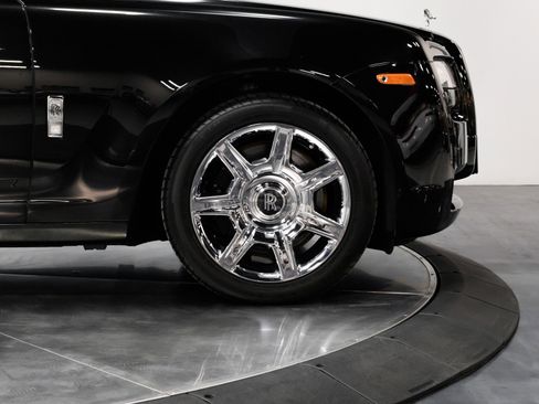 Used 2011 Rolls-Royce Ghost image 23