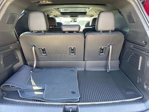 New 2026 Chevrolet Traverse LT w/ Sun and Wheel Package image 7
