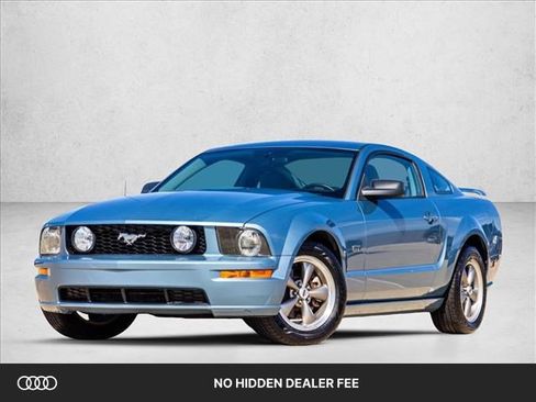 Used 2006 Ford Mustang GT RWD image 1