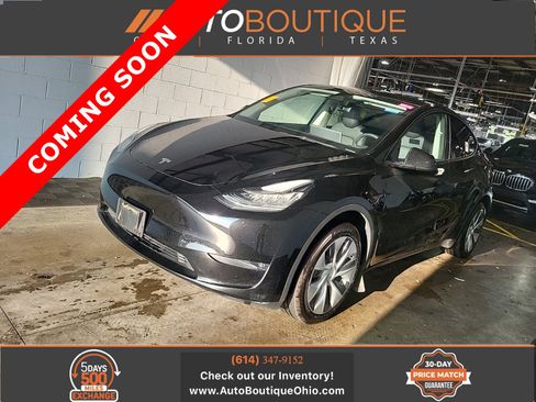 Used 2023 Tesla Model Y Long Range AWD/4WD image 1