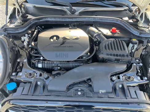 Used 2018 MINI Cooper S image 11