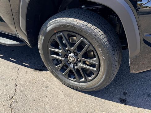 New 2026 Toyota Tundra Limited AWD/4WD image 8