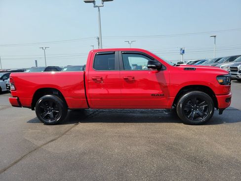 Used 2022 RAM 1500 Big Horn AWD/4WD image 3