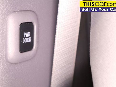 Used 2021 Toyota Sienna LE FWD image 35