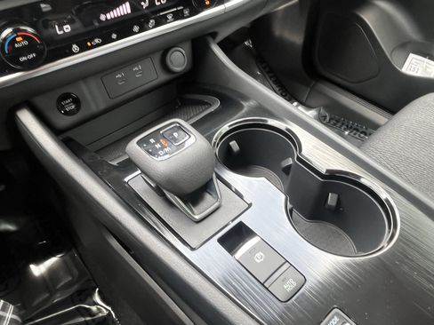 New 2026 Nissan Rogue SV w/ Cold Weather Package FWD image 29
