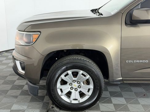 Used 2016 Chevrolet Colorado LT w/ LT Convenience Package RWD image 11
