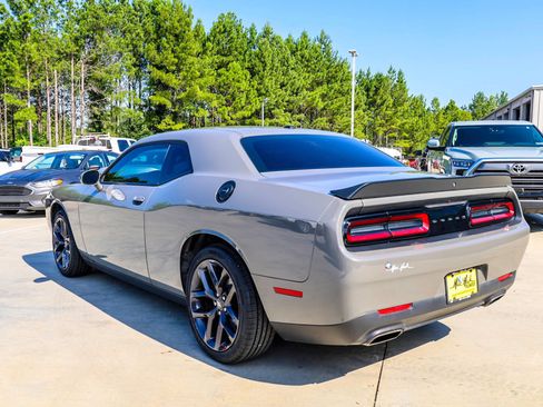 Used 2023 Dodge Challenger SXT w/ Blacktop Package RWD image 4