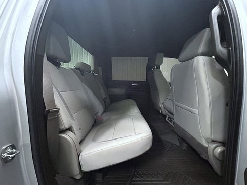 Used 2022 Chevrolet Silverado 2500 LT w/ Convenience Package image 18