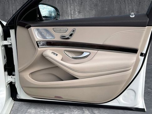 Used 2020 Mercedes-Benz S 450 4MATIC Sedan image 27