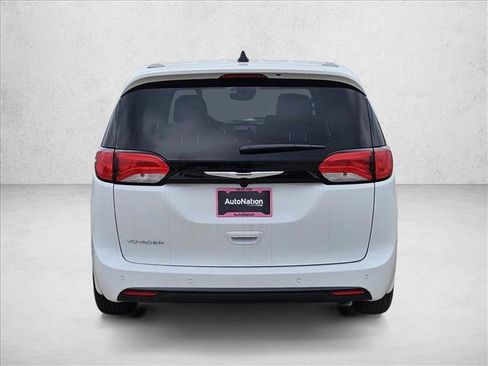 New 2025 Chrysler Voyager LX image 6