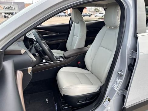 Certified 2025 MAZDA CX-30 2.5 Turbo w/ Premium Plus Pkg image 8