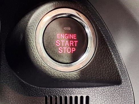 Certified 2025 Subaru Crosstrek 2.0i Premium image 18