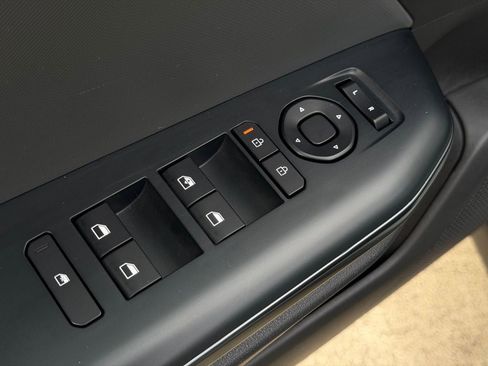 Used 2025 Kia K4 image 14