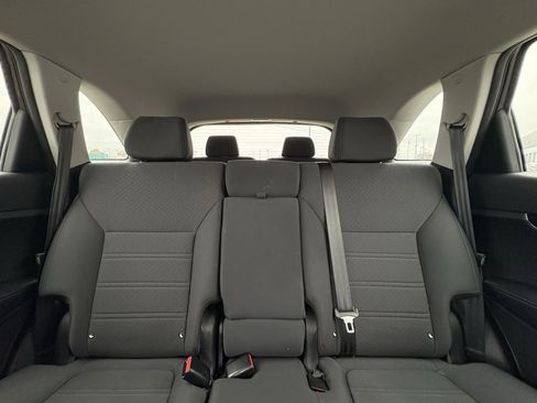 Used 2019 Kia Sorento LX image 29