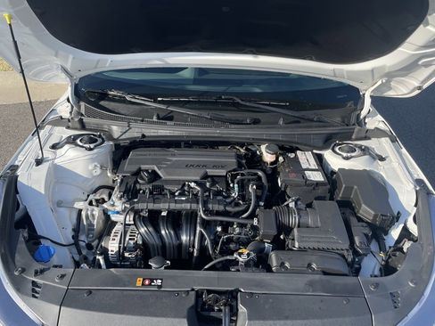 Certified 2025 Kia K4 EX image 30