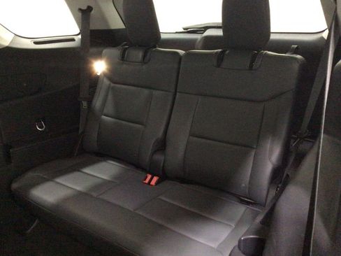 Used 2025 Ford Explorer Active w/ Active Comfort Package image 20