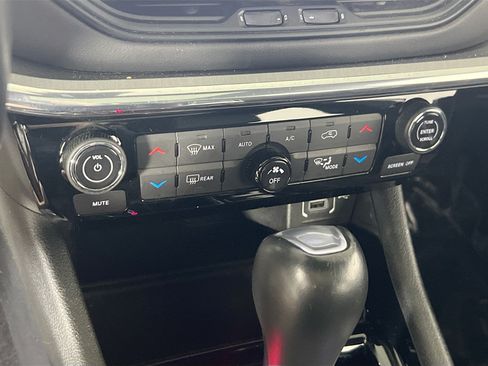 Used 2022 Jeep Compass High Altitude AWD/4WD image 16