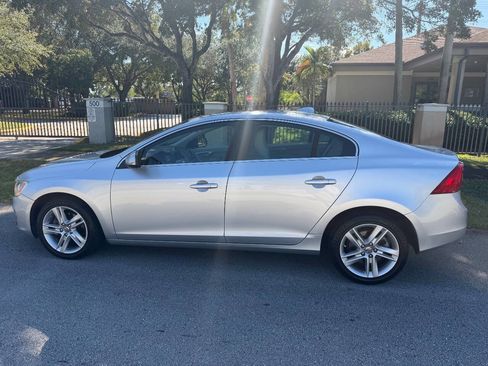 Used 2015 Volvo S60 T5 Premier image 7