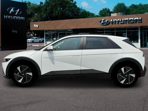 New 2025 Hyundai Ioniq 5 SEL image 3