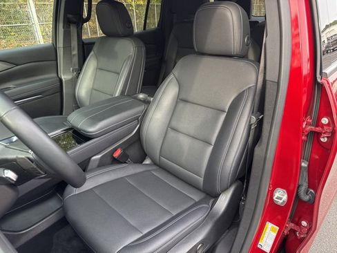 Certified 2024 Chevrolet Traverse LT image 10