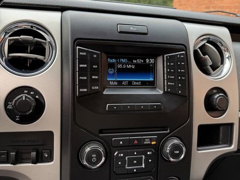 Used 2014 Ford F150 XLT w/ Equipment Group 302A Luxury image 9