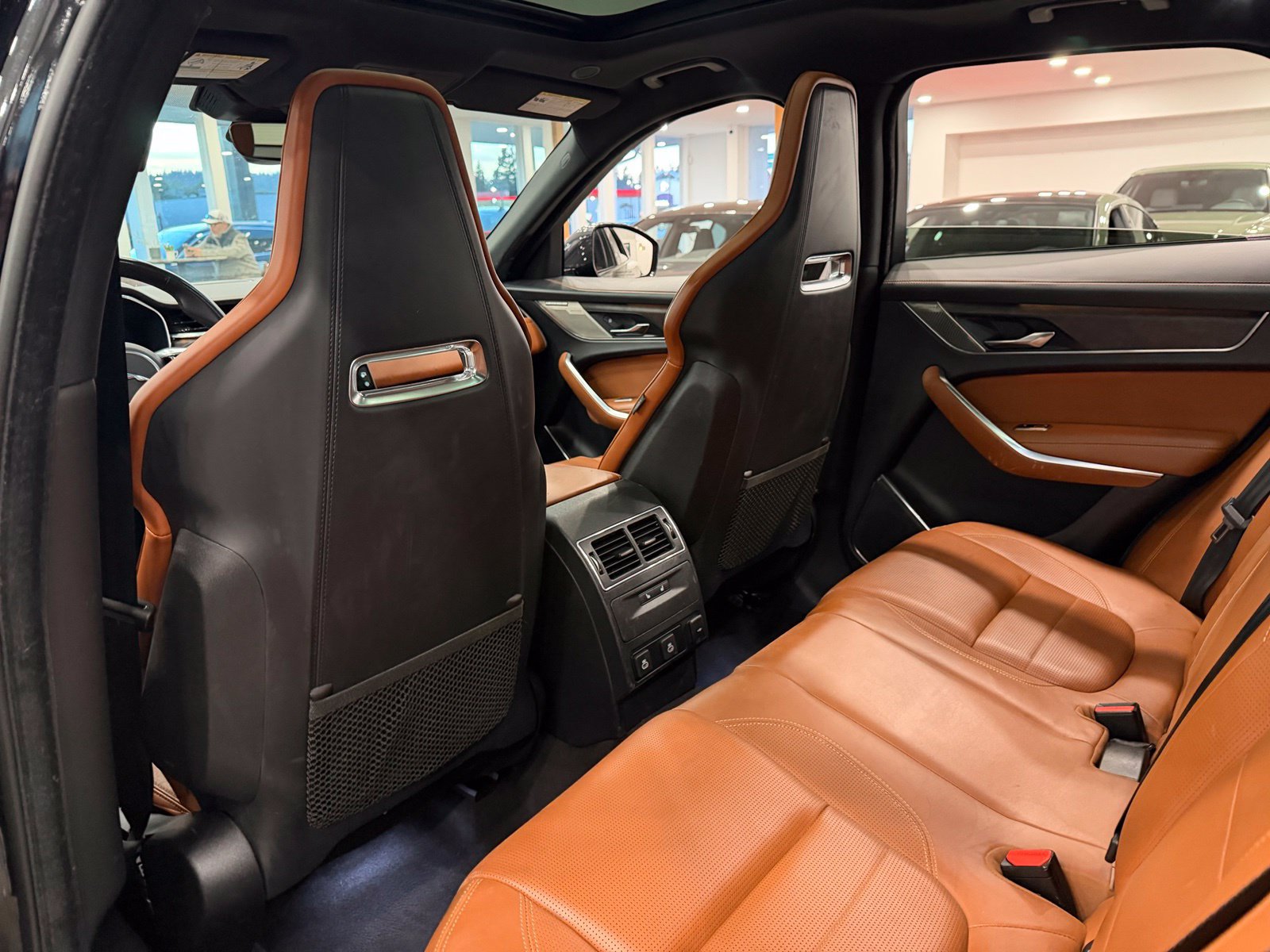 Used 2021 Jaguar F-PACE R-Dynamic S AWD/4WD image 18