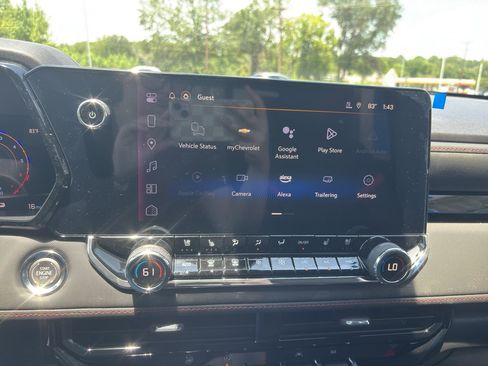 New 2025 Chevrolet Colorado Z71 w/ Technology Package AWD/4WD image 20
