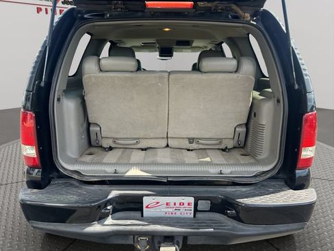 Used 2005 Chevrolet Tahoe Z71 w/ Preferred Equipment Group AWD/4WD image 37