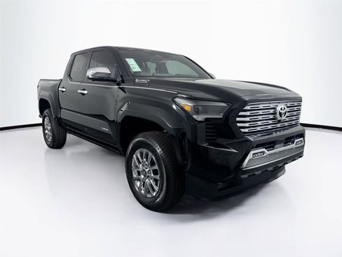 Used 2024 Toyota Tacoma Limited image 10