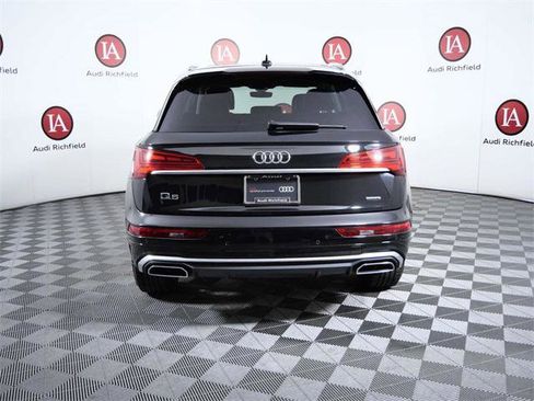 Certified 2023 Audi Q5 2.0T Premium Plus w/ Premium Plus Package image 7
