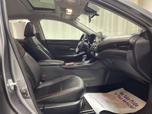 Used 2024 Nissan Sentra SR w/ SR Premium Package image 13