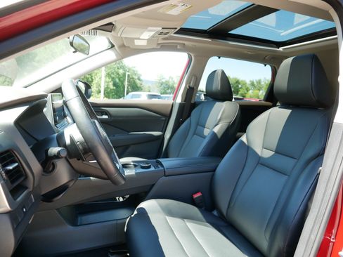 Certified 2023 Nissan Rogue SV w/ SV Premium B Package AWD/4WD image 36