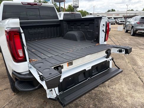 New 2026 GMC Sierra 1500 AT4X AWD/4WD image 21