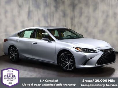 Certified 2025 Lexus ES 350 w/ Premium Package