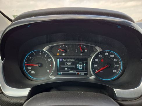 Used 2018 Chevrolet Traverse Premier w/ Driver Confidence II Package FWD image 34