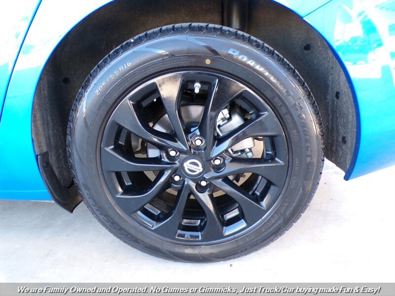 Used 2024 Nissan Sentra SV FWD image 34