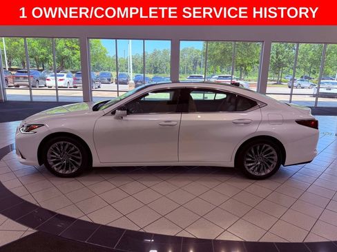 Certified 2024 Lexus ES 350 w/ Technology Package FWD image 4