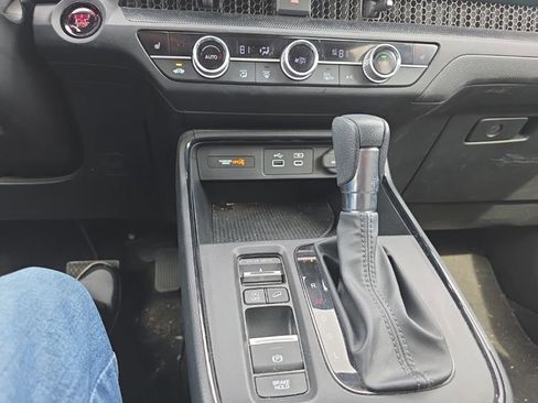 Used 2023 Honda CR-V EX image 18