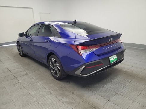 Used 2025 Hyundai Elantra Sport FWD image 5