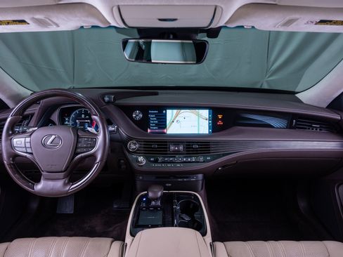 Used 2018 Lexus LS 500 AWD w/ Interior Upgrade Package image 12